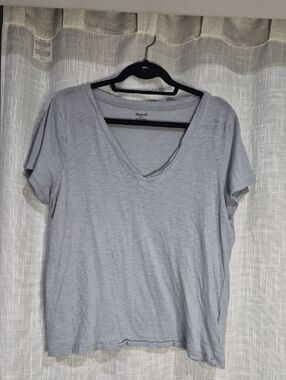 Madewell Light Gray-Blue Short-Sleeve V-Neck Tee